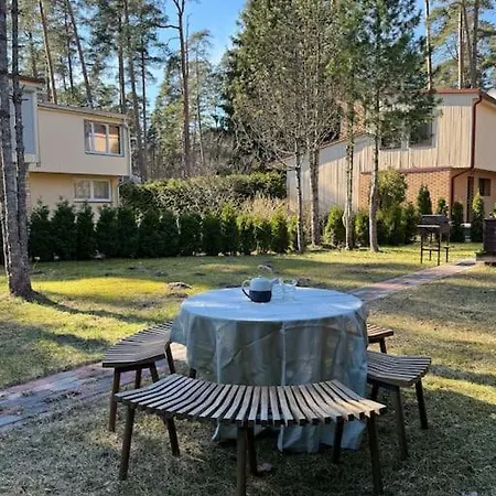 Sunny Family In Юрмала